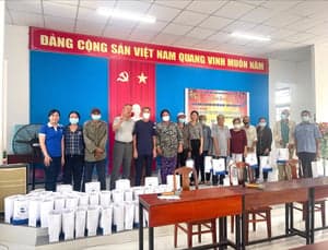 2023 - XUÂN YÊU THƯƠNG 30 PHƯỜNG XÃ CÁC HỘ GIA ĐÌNH NHIỄM CHẤT ĐỘC DA CAM - รูปภาพจาก Vinimex Group