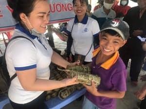 2020 - BÁNH TÉT YÊU THƯƠNG, HỌC BỔNG - รูปภาพจาก Vinimex Group