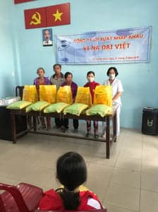 2024 - HỖ TRỢ BÀ CON KHÓ KHĂN TẠI HÓC MÔN, CỦ CHI - รูปภาพจาก Vinimex Group