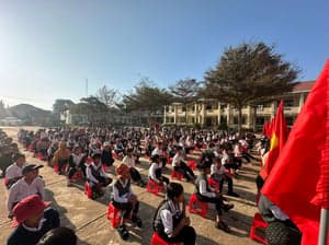 2024 - QUÀ TẾT CHO CÁC EM DÂN TỘC - รูปภาพจาก Vinimex Group