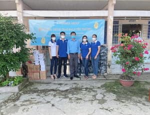 2022 - CHIA SẺ NĂM HỌC MỚI, PHÁT BALO - รูปภาพจาก Vinimex Group