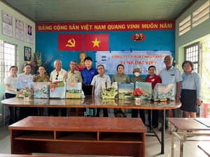 VINIMEX tiếp nối hành trình chia sẻ yêu thương Tháng 12 - 2024 - รูปภาพจาก Vinimex Group