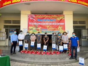 2022 - XUÂN YÊU THƯƠNG 30 PHƯỜNG XÃ CÁC HỘ GIA ĐÌNH NHIỄM CHẤT ĐỘC DA CAM - รูปภาพจาก Vinimex Group