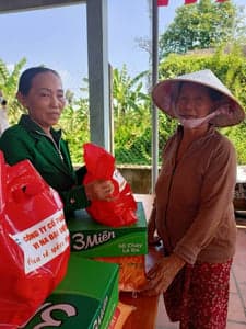 2024 - CHIA SẺ YÊU THƯƠNG ĐẦU XUÂN TẠI HCM VÀ HẬU GIANG - รูปภาพจาก Vinimex Group
