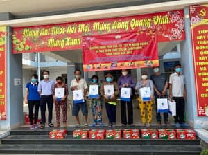 2022 - XUÂN YÊU THƯƠNG 30 PHƯỜNG XÃ CÁC HỘ GIA ĐÌNH NHIỄM CHẤT ĐỘC DA CAM - รูปภาพจาก Vinimex Group