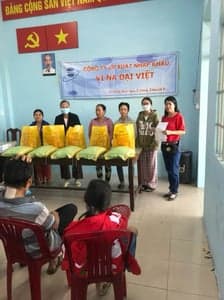 2024 - CHIA SẺ QUÀ BÀ CON ẤP 2 (XÃ XUÂN THỚI) - Vinimex Group से चित्र