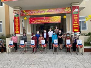 2022 - XUÂN YÊU THƯƠNG 30 PHƯỜNG XÃ CÁC HỘ GIA ĐÌNH NHIỄM CHẤT ĐỘC DA CAM - รูปภาพจาก Vinimex Group