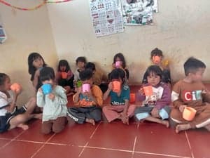 2024 - HỖ TRỢ TRẺ MỒ CÔI GIA LAI, ĐẮK LẮK VÀ KON TUM THÁNG 4 - រូបភាពពី Vinimex Group