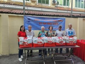 2024 - HỖ TRỢ BÀ CON KHÓ KHĂN TẠI QUẬN 6 (HCM) - รูปภาพจาก Vinimex Group