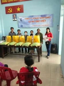 2024 - CHIA SẺ QUÀ BÀ CON ẤP 2 (XÃ XUÂN THỚI) - Vinimex Group से चित्र