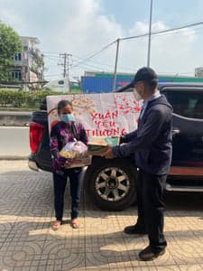 2022 - PHÁT THUỐC MIỄN PHÍ BỆNH NHÂN NGHÈO - รูปภาพจาก Vinimex Group