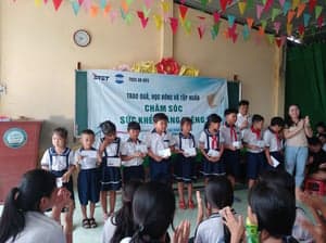 2024 - CHIA SẺ QUÀ CÁC EM THIẾU NHI - รูปภาพจาก Vinimex Group