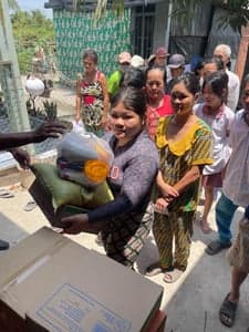 2024 - HỖ TRỢ BÀ CON GIÁO XỨ TRINH VƯƠNG BỜ BAO - รูปภาพจาก Vinimex Group